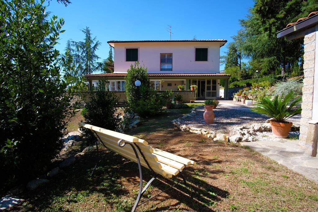 Bed And Breakfast Romantica Evasione Sutri Dış mekan fotoğraf