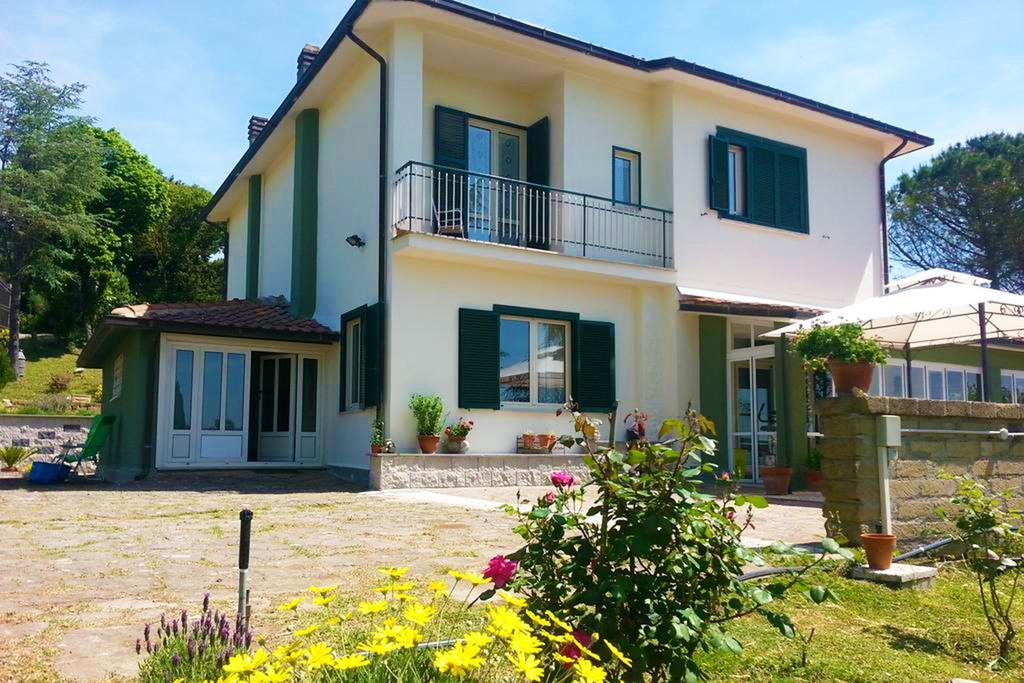 Bed And Breakfast Romantica Evasione Sutri Dış mekan fotoğraf